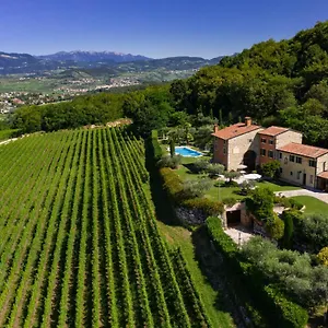  Lodge Vitis Italy