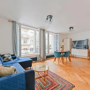  Apartment Pantheon France